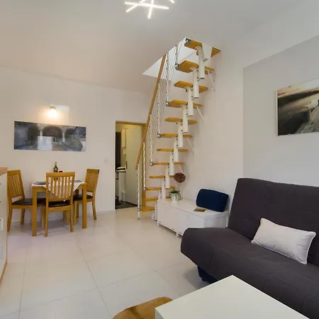 Katy Apartment
